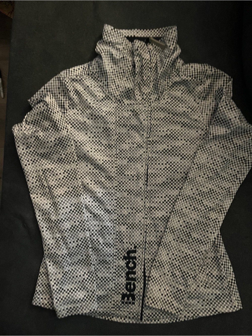Bench Women's Black & White Patterned Zip Jacket women's M great condition